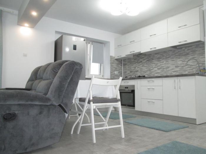 Apartament Sarra Targoviste Exterior foto